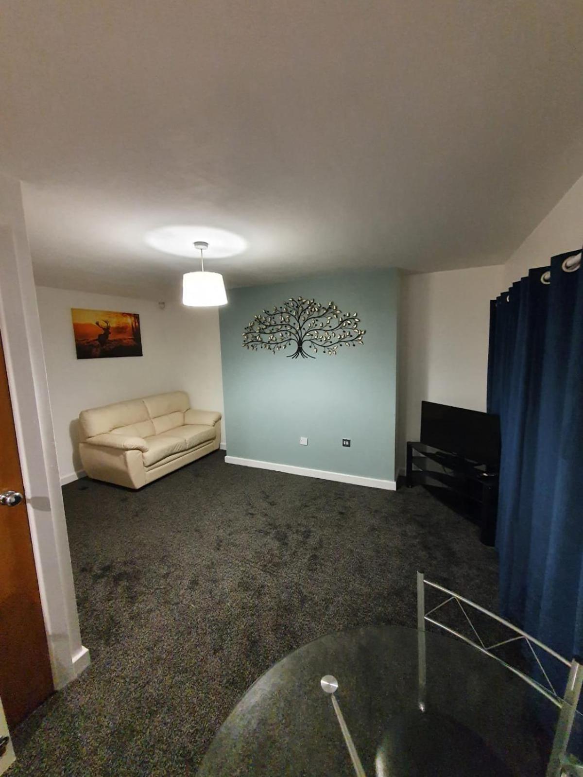 Quiet 2 Bedroom Flat In Darlington With Free Parking, Wi-Fi And More Exterior foto